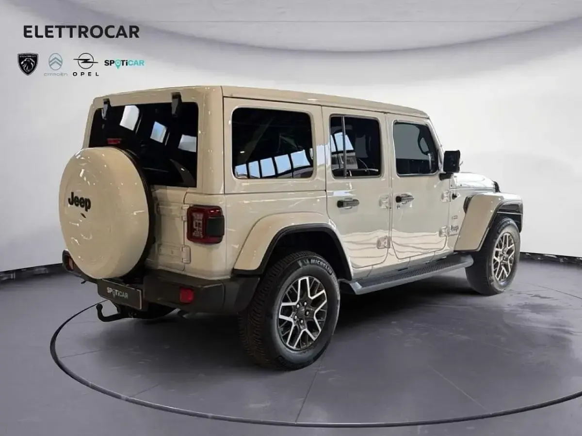 Usata Jeep Wrangler Sahara 380 CV (279 kW) 2023 Bianco SUV