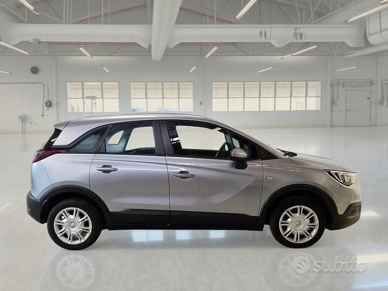Usata Opel Crossland X 102 CV (75 kW) 2020 Grigio SUV