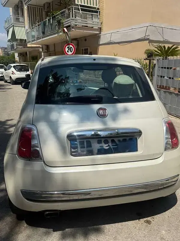 Usata Fiat 500 69 CV (50 kW) 2010 Bianco Utilitaria