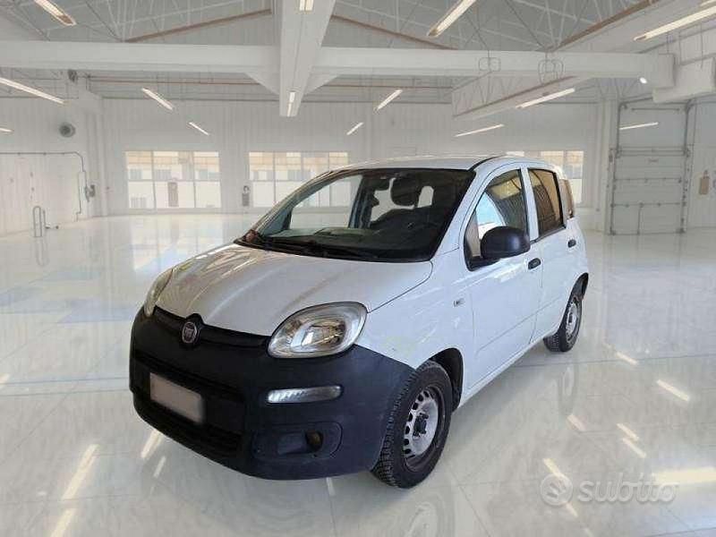 Usata Fiat Panda Pop 69 CV (50 kW) 2018 Bianco Utilitaria