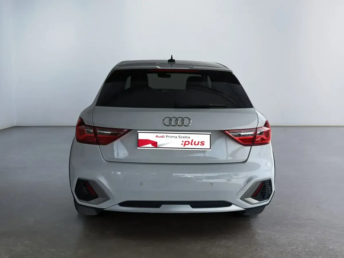 Usata Audi A1 Business 116 CV (85 kW) 2025 Bianco SUV