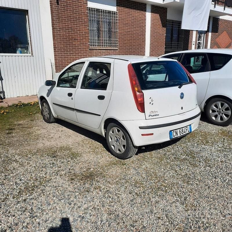 Usata Fiat Punto 2004 Bianco Utilitaria
