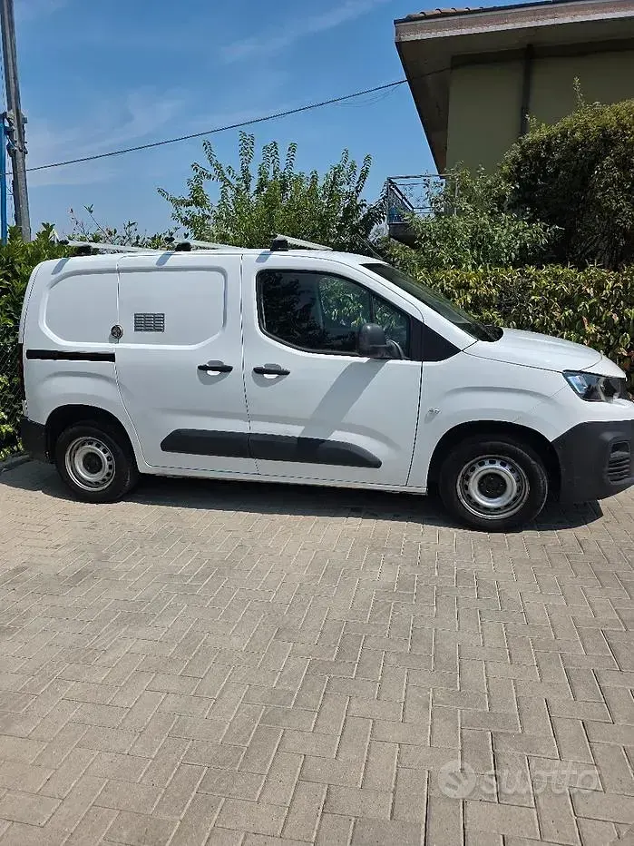 Usata Peugeot Partner 102 CV (75 kW) 2020 Bianco Monovolume