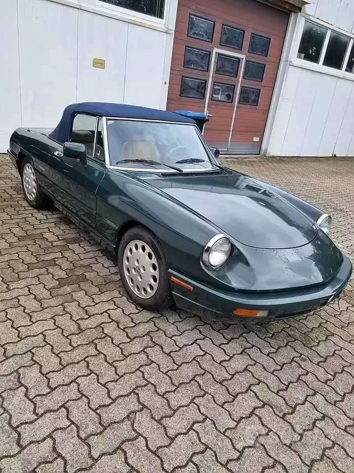Usata Alfa Romeo Spider Veloce 128 CV (94 kW) 1992 Verde Cabrio