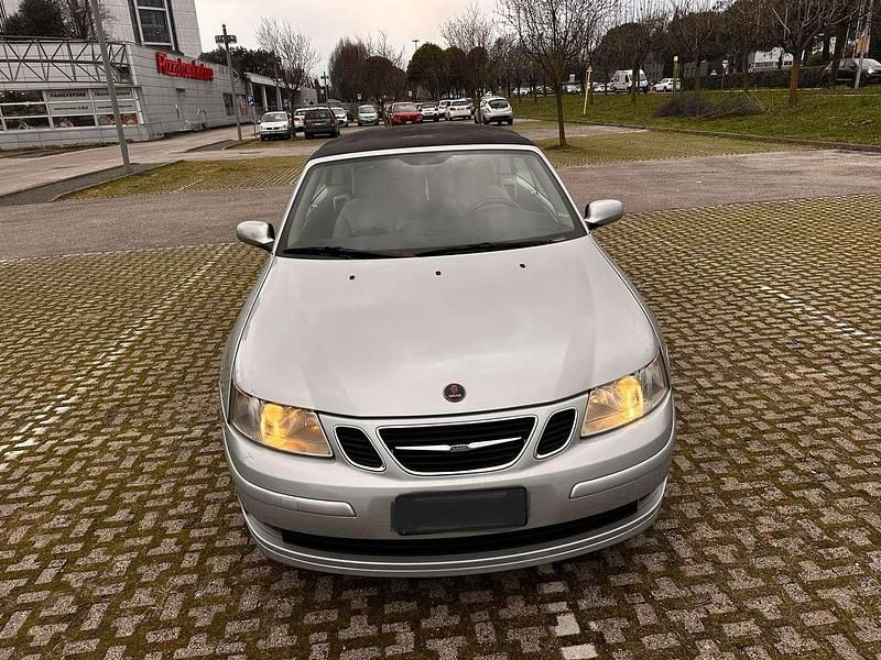 Usata Saab 9-3 Cabriolet Linear 150 CV (110 kW) 2006 Argento Cabrio