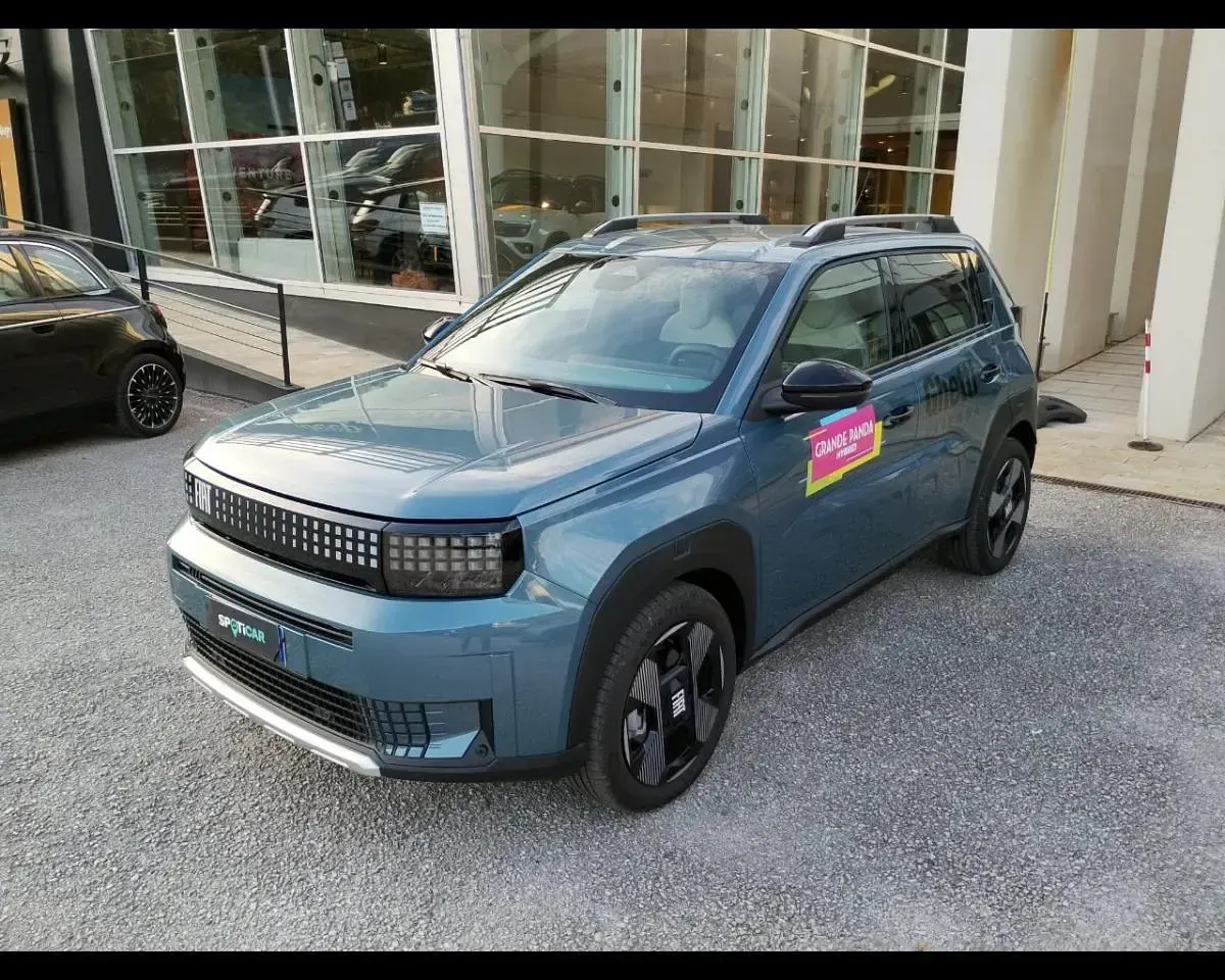 Usata Fiat Grande Panda La Prima 110 CV (80 kW) 2025 Utilitaria