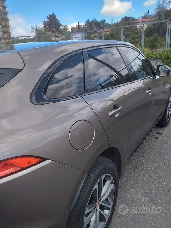 Usata 2016 Jaguar F-Pace SUV | 20.500 € (Molto cara) - Immagine 1/4