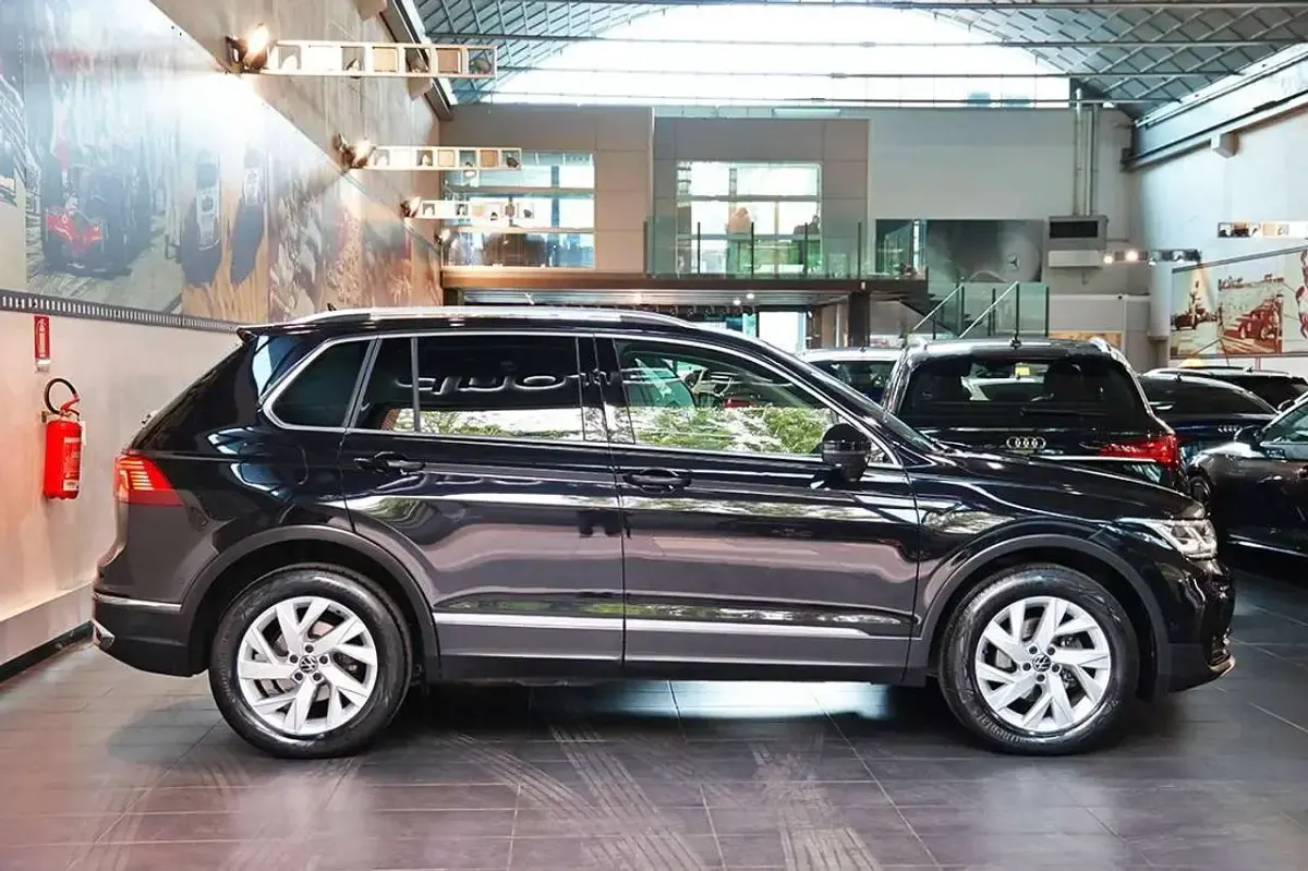 Usata VW Tiguan Elegance 150 CV (110 kW) 2022 Nero SUV