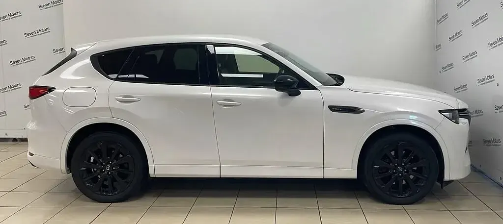 Usata Mazda CX-60 328 CV (241 kW) 2023 Rhodium white SUV