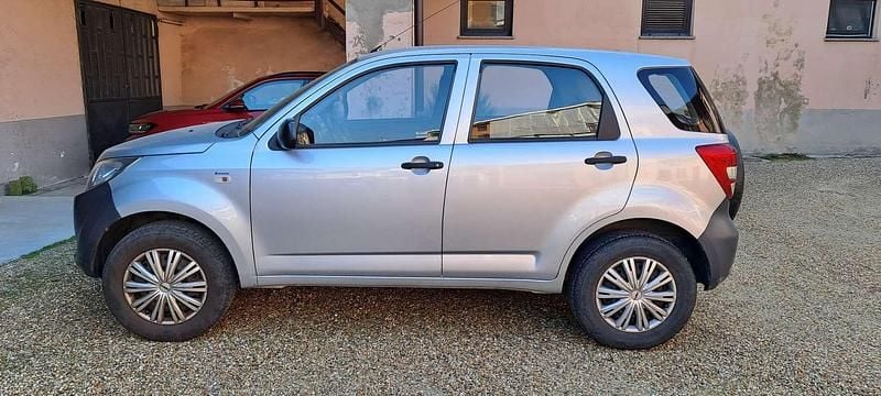 Usata Daihatsu Terios 83 CV (61 kW) 2007 Grigio SUV