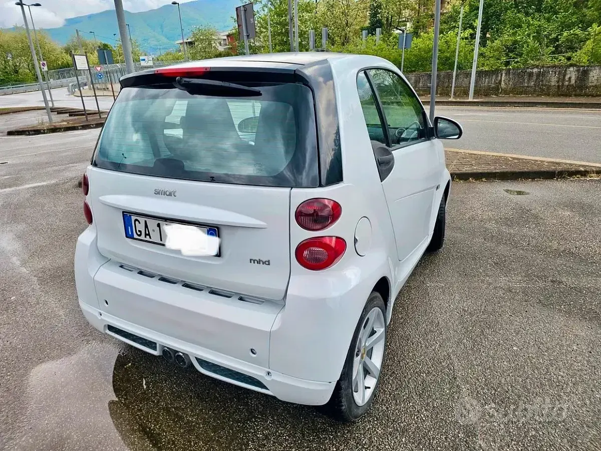 Usata Smart ForTwo Coupé 71 CV (52 kW) 2011 Bianco Coupé