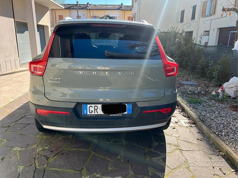 Usata Volvo XC40 Core 130 CV (95 kW) 2024 SUV