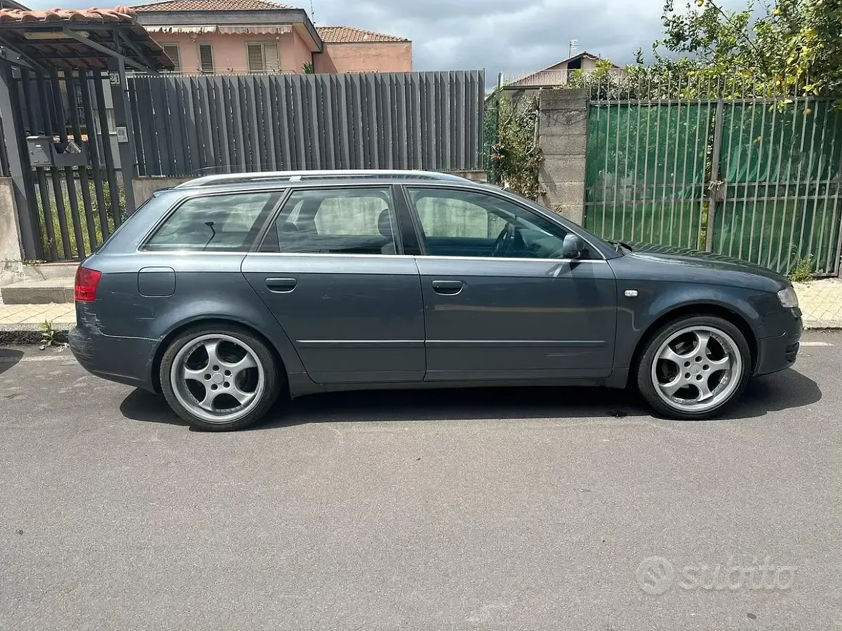 Usata Audi A4 140 CV (102 kW) 2005 Grigio Station wagon