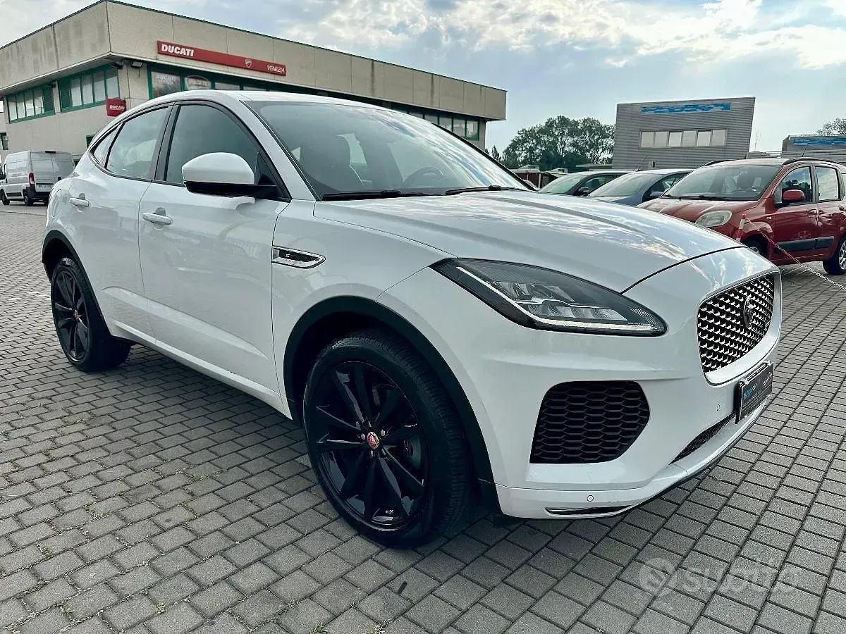 Usata Jaguar E-Pace R-Dynamic 150 CV (110 kW) 2018 Bianco SUV