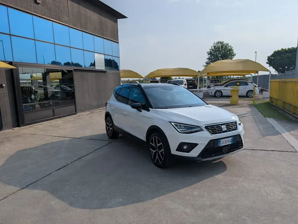 Usata Seat Arona FR 150 CV (110 kW) 2020 Bianco / pastello SUV
