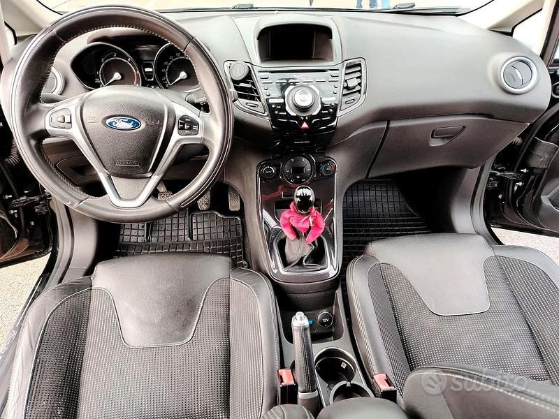 Usata Ford Fiesta Titanium 95 CV (69 kW) 2013 Utilitaria