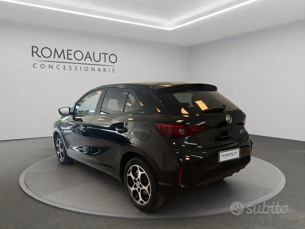Nuova MG MG3 Luxury 102 CV (75 kW) 2026 Nero Utilitaria