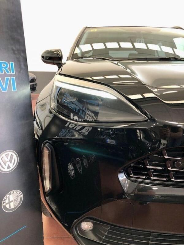 Usata Toyota Yaris Cross Lounge 116 CV (85 kW) 2022 Nero SUV