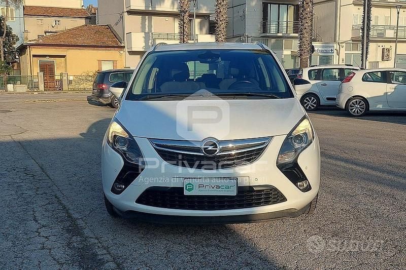 Usata Opel Zafira Tourer Cosmo 150 CV (110 kW) 2014 Bianco Monovolume
