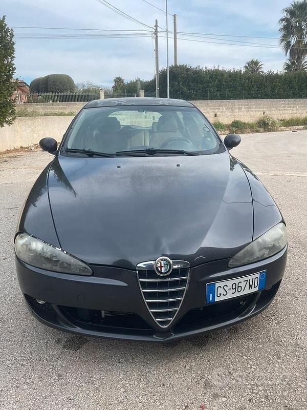 Usata 2007 Alfa Romeo 147 Utilitaria | 600 € (Super prezzo) - Immagine 1/4