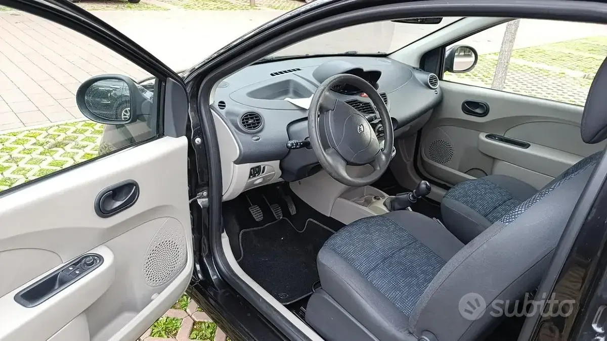 Usata Renault Twingo 58 CV (42 kW) 2008 Utilitaria