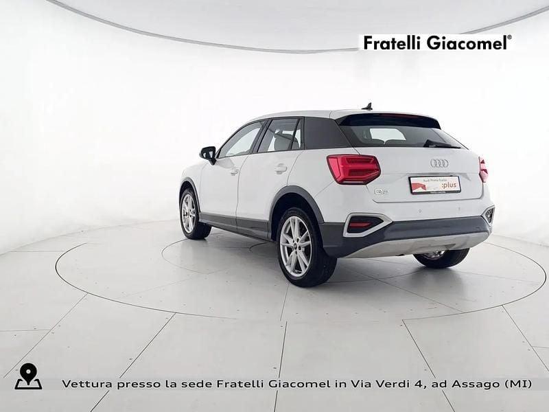 Usata Audi Q2 Admired 116 CV (85 kW) 2021 Bianco ghiacciaio metallizzato SUV