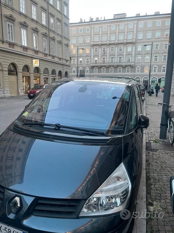 Usata Renault Espace 175 CV (128 kW) 2011 Grigio Monovolume