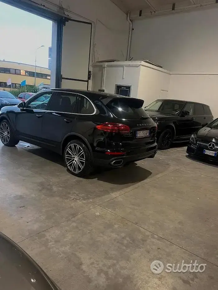 Usata Porsche Cayenne 250 CV (183 kW) 2016 Nero SUV