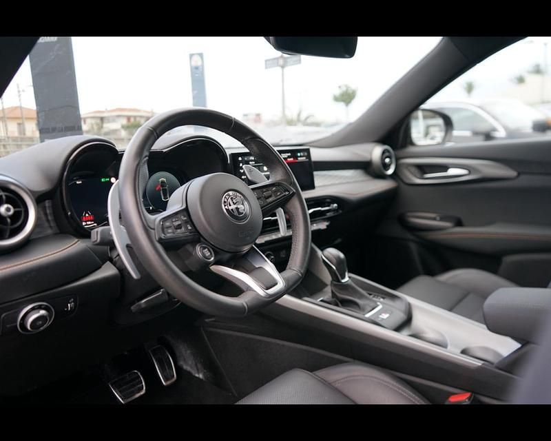 Usata Alfa Romeo Tonale Veloce 160 CV (117 kW) 2024 Nero alfa SUV