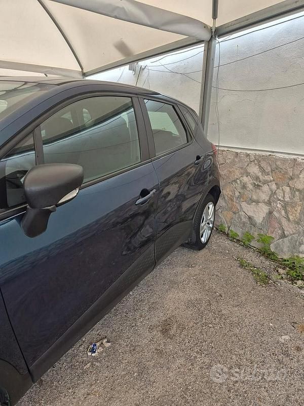 Usata Renault Captur Life 90 CV (66 kW) 2018 Verde SUV