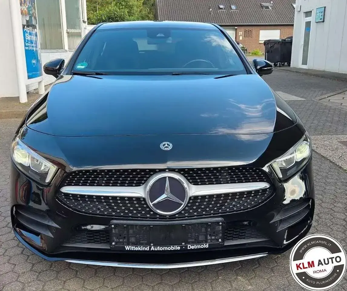 Usata Mercedes A180 Premium 136 CV (100 kW) 2019 Nero Berlina