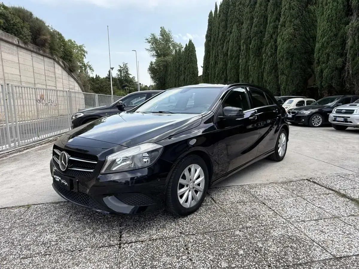 Usata Mercedes A180 Executive 109 CV (80 kW) 2013 Nero Utilitaria