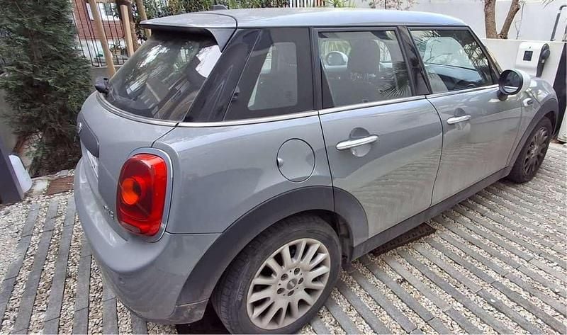 Begagnad Mini ONE 75 HK (55 kW) 2016 Grå Halvkombi