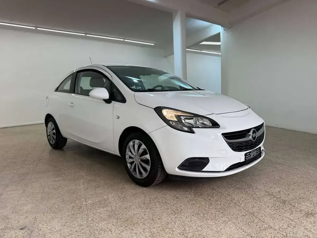 Usata Opel Corsa Cosmo 69 CV (50 kW) 2019 Bianco Utilitaria