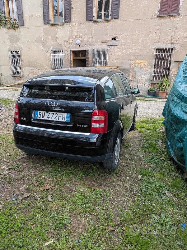 Usata Audi A2 Ambiente 75 CV (55 kW) 2001 Nero Utilitaria
