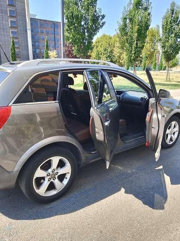 Usata 2009 Opel Antara Cosmo SUV | 4999 € (Buon prezzo) - Immagine 1/4