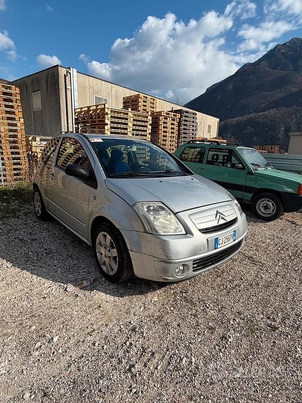 Usata Citroën C2 68 CV (50 kW) 2003 Grigio Utilitaria