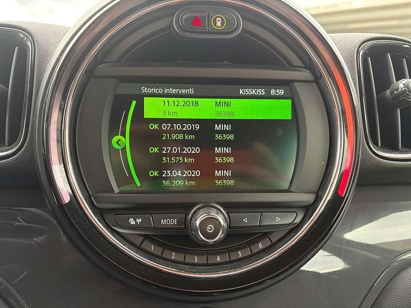 Usata Mini One D Countryman Business 116 CV (85 kW) 2018 Verde SUV