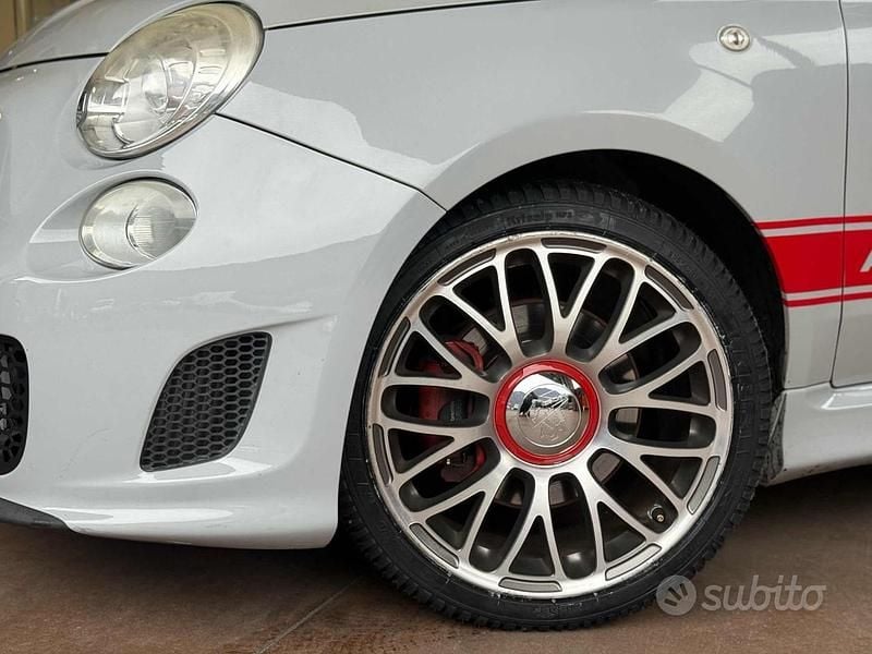 Usata Abarth 500 135 CV (99 kW) 2011 Beige Utilitaria