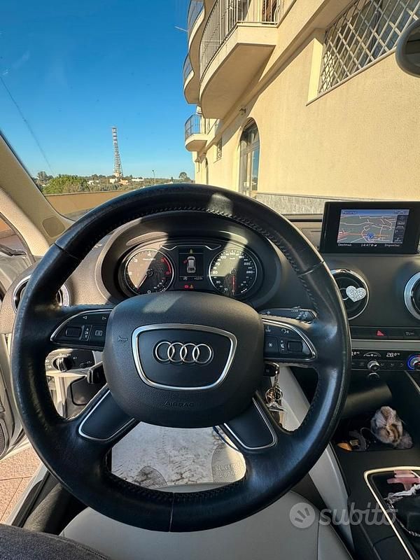 Usata Audi A3 Attraction 150 CV (110 kW) 2013 Grigio Berlina
