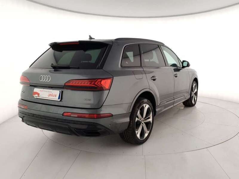 Usata Audi Q7 Sport 286 CV (210 kW) 2023 Grigio SUV