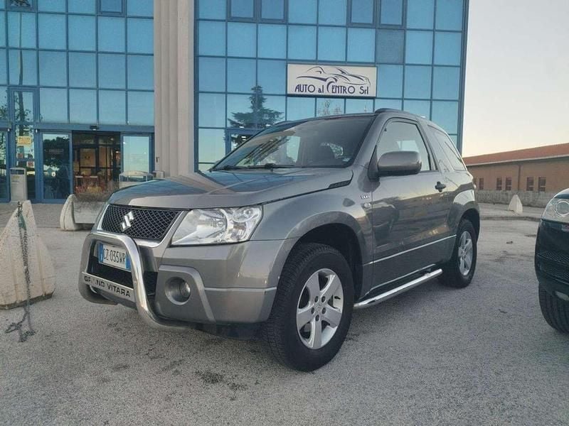 Grigio Usata 2006 Suzuki Grand Vitara SUV | 6900 € (Buon prezzo) - Immagine 1/4