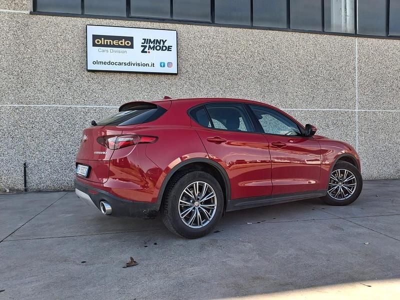 Usata Alfa Romeo Stelvio Business 190 CV (139 kW) 2021 Rosso SUV