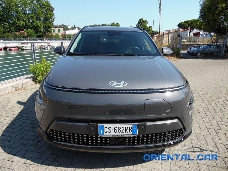 Usata Hyundai Kona 114 kW (156 CV) 2024 Grigio SUV
