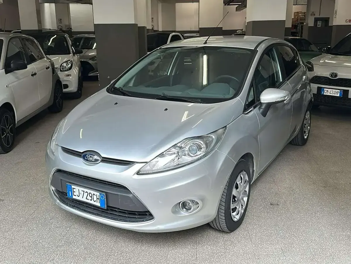 Usata Ford Fiesta Titanium 82 CV (60 kW) 2011 Other Berlina
