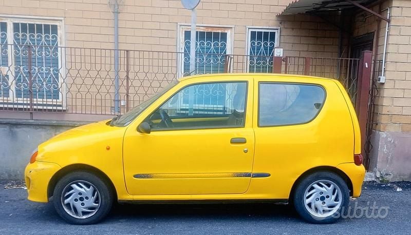 Usata Fiat 600 1998 Giallo