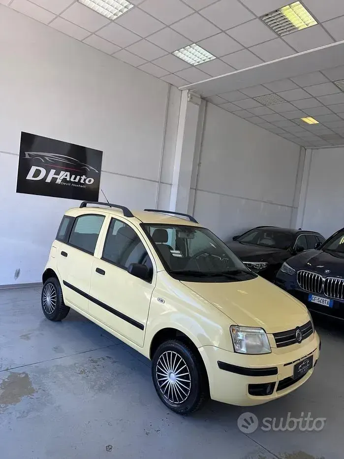 Usata Fiat Panda Climbing 60 CV (44 kW) 2008 Giallo Utilitaria