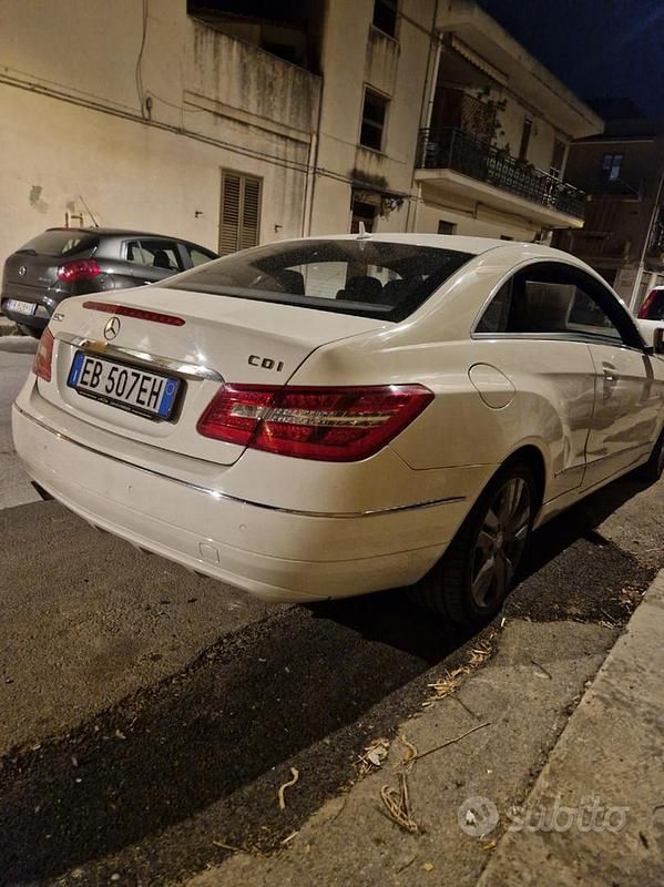 Usata Mercedes E220 2011 Bianco