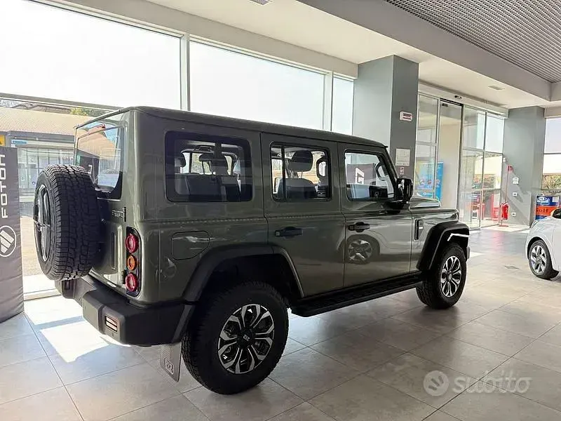 Nuova EMC 212 166 CV (122 kW) 2026 Verde SUV