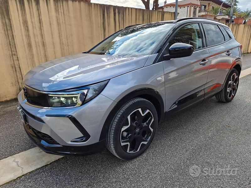 Usata Opel Grandland X Ultimate 131 CV (96 kW) 2024 Grigio SUV